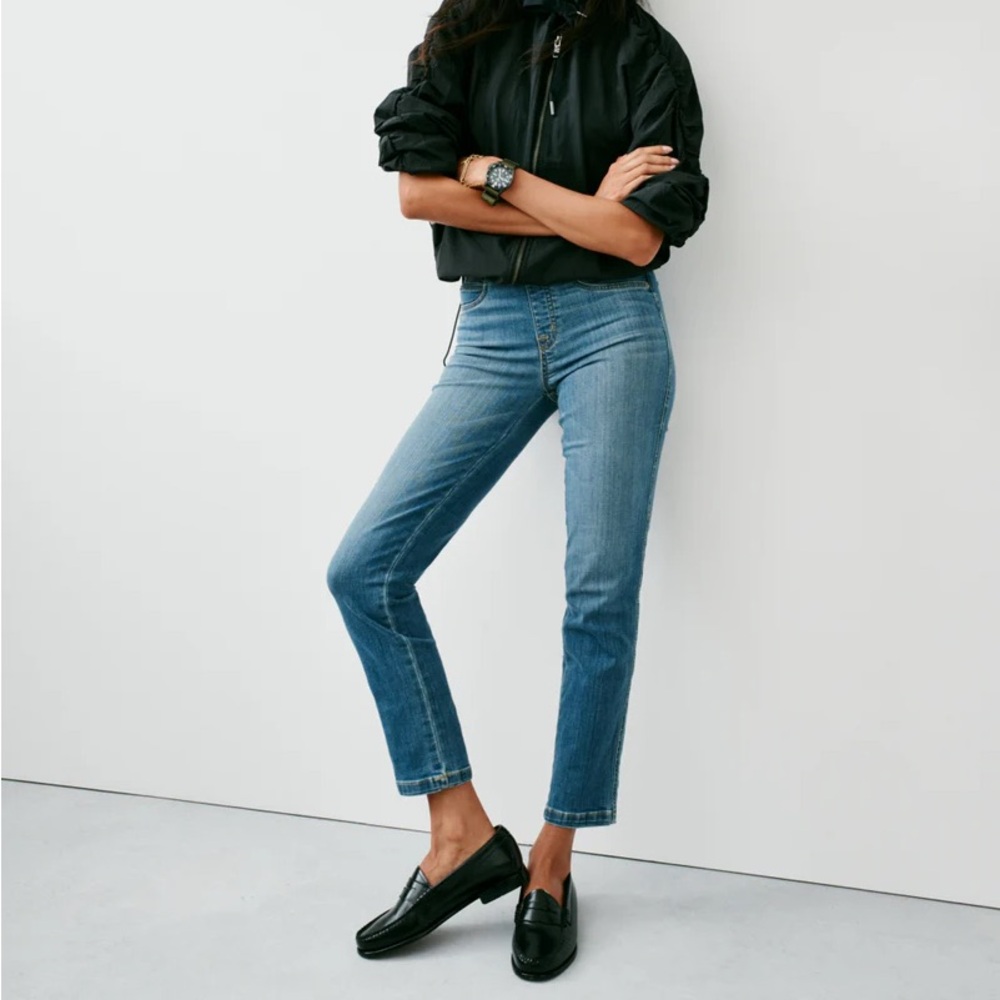 SPANX EveryWear Straight Leg Jeans NWT